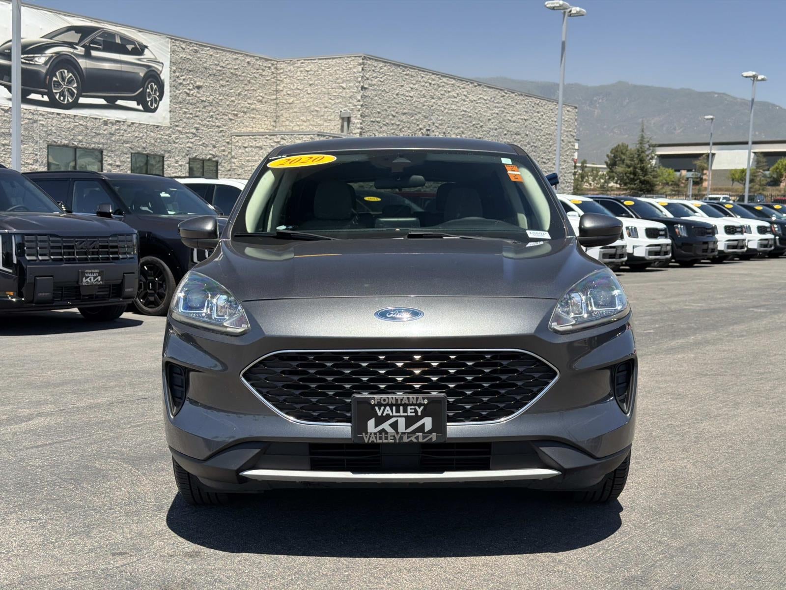 2020 Ford Escape SE