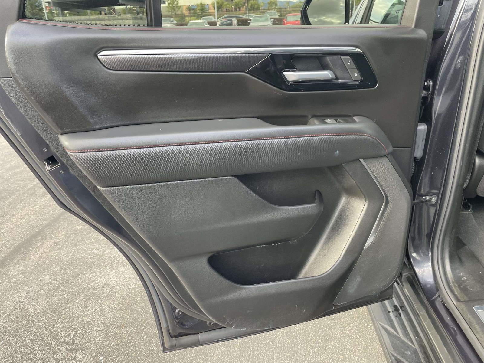 2025 Chevrolet Tahoe RST