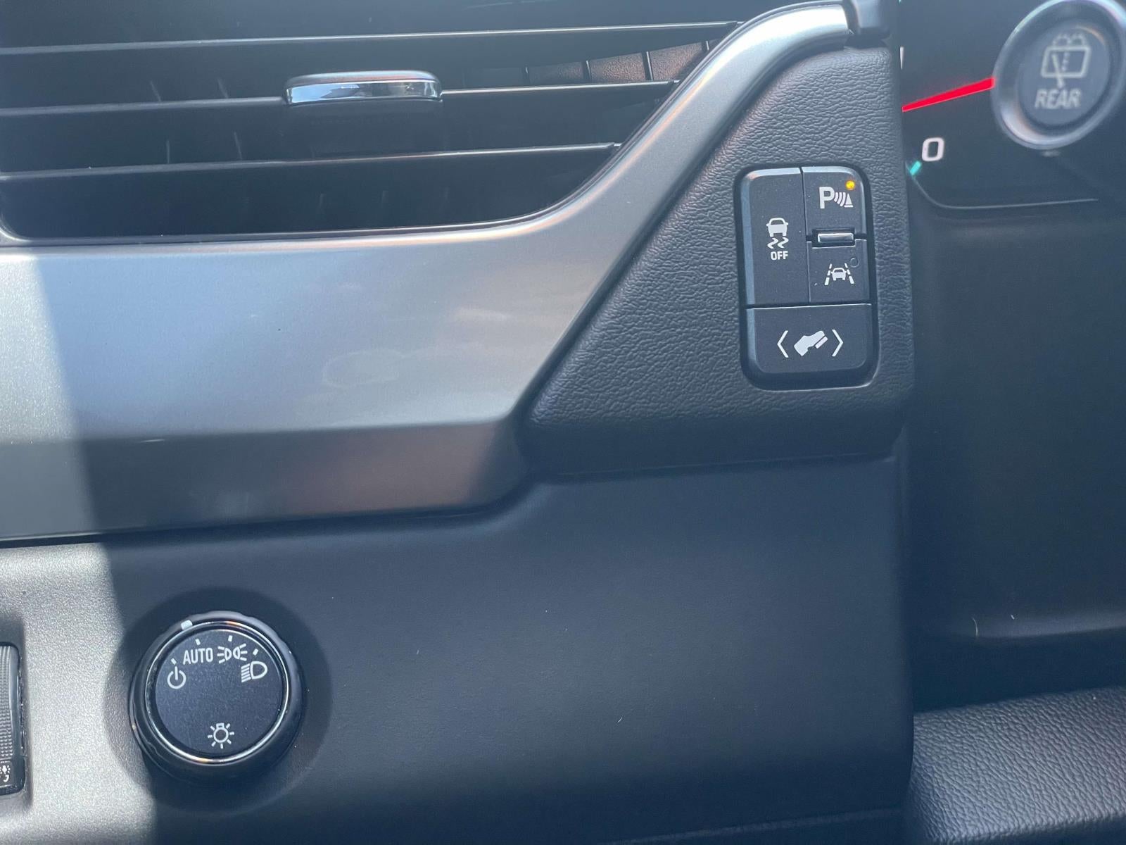 2018 Chevrolet Suburban LS