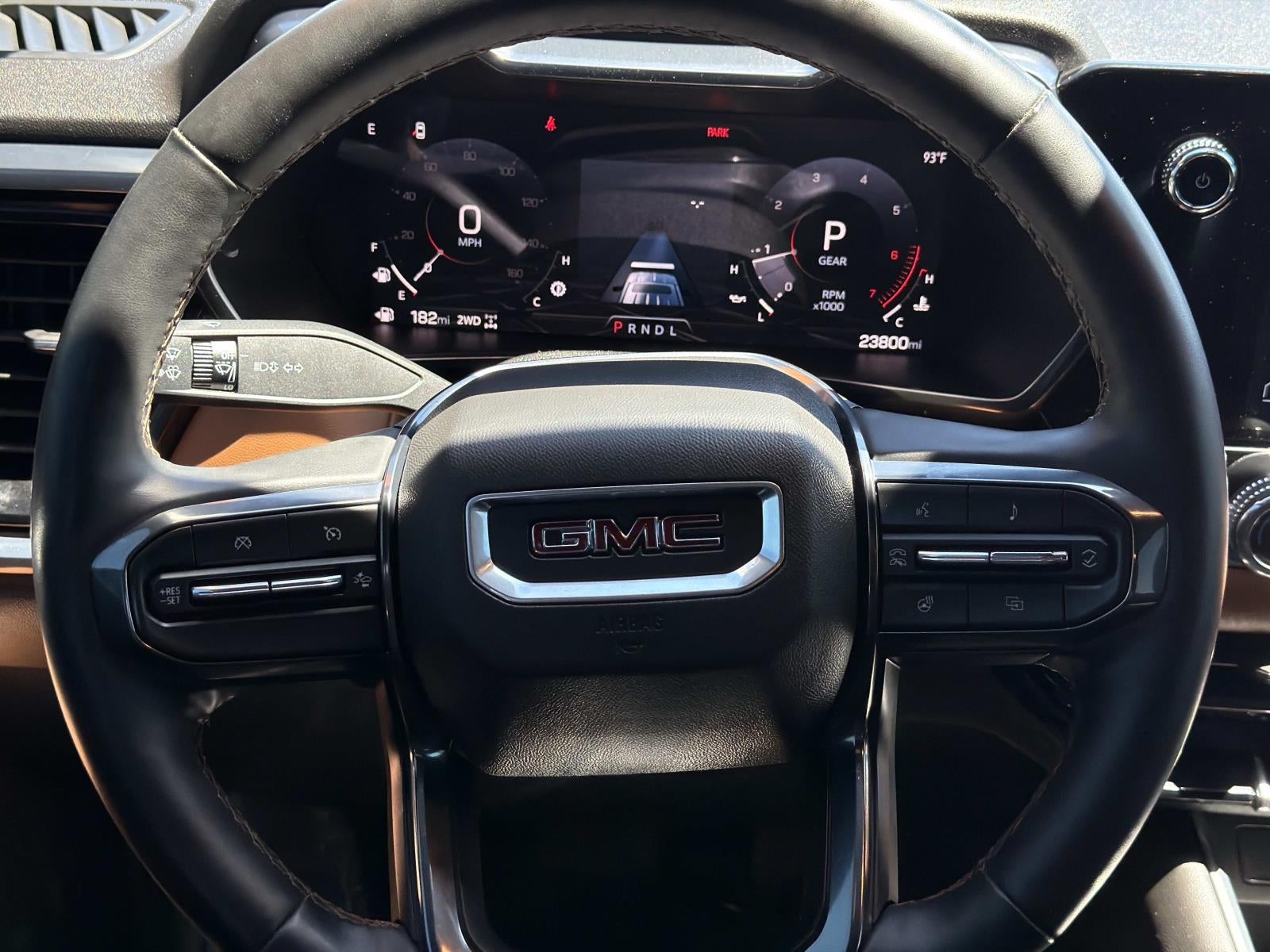 2024 GMC Canyon 4WD AT4