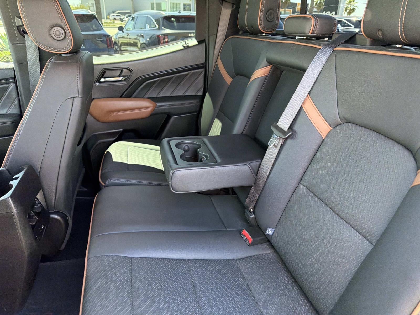2024 GMC Canyon 4WD AT4