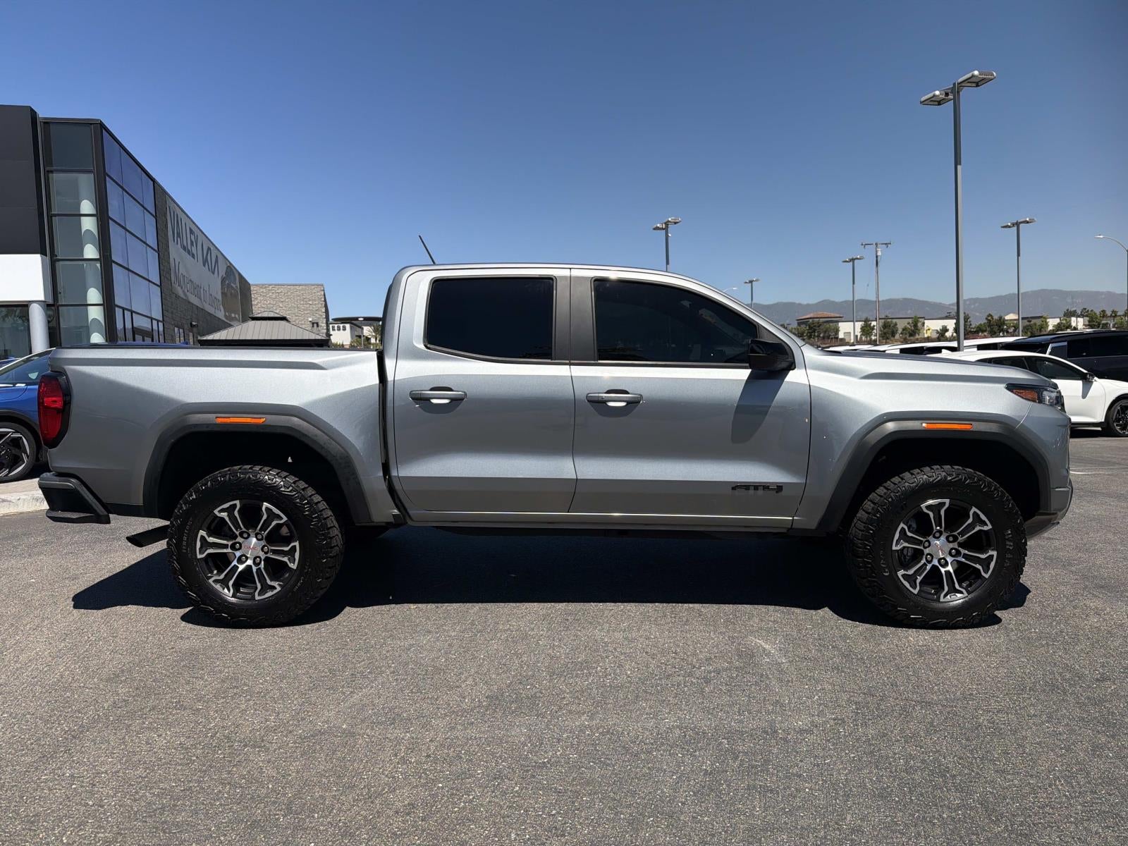 2024 GMC Canyon 4WD AT4