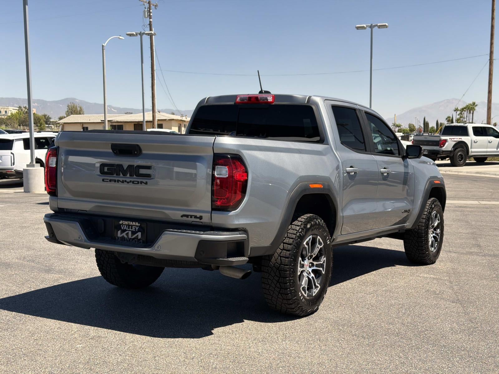 2024 GMC Canyon 4WD AT4