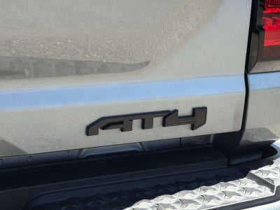 2024 GMC Canyon 4WD AT4