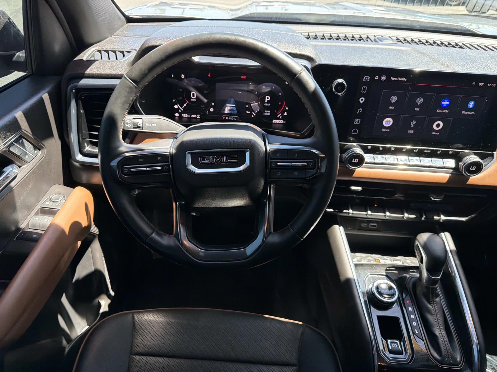 2024 GMC Canyon 4WD AT4