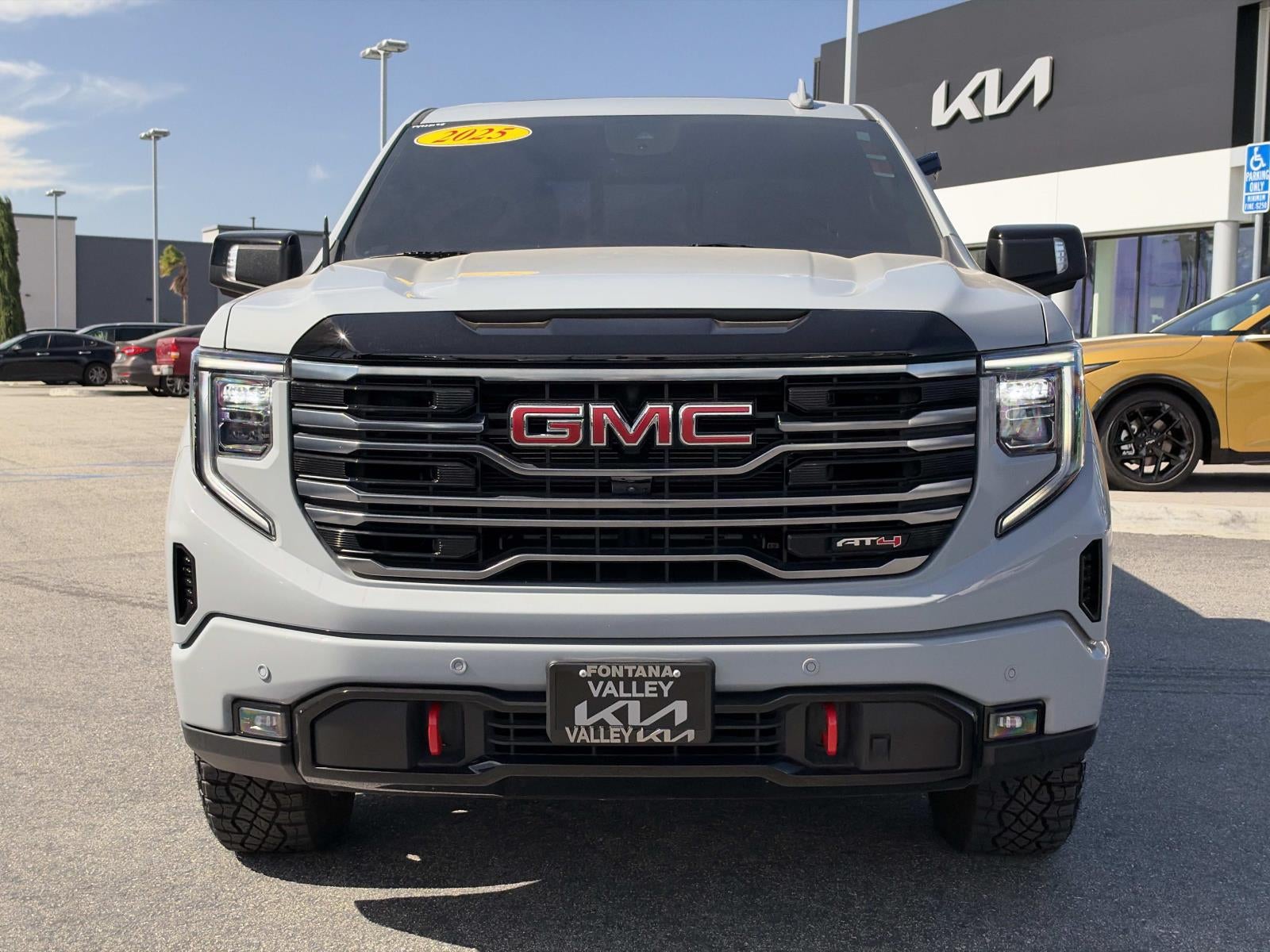 2025 GMC Sierra 1500 AT4