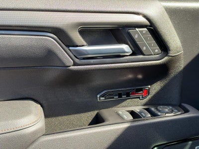 2025 GMC Sierra 1500 AT4