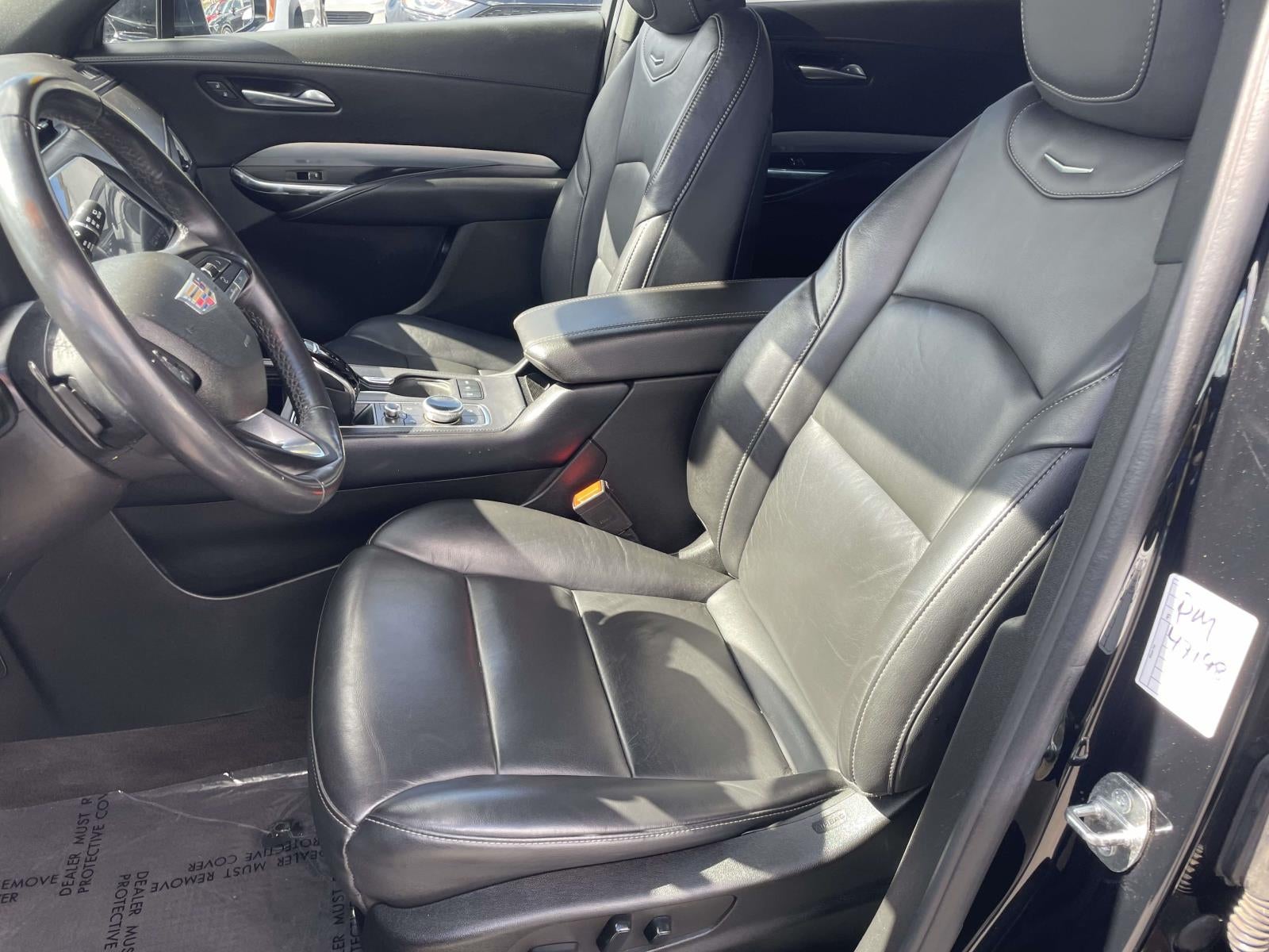 2023 Cadillac XT4 AWD Premium Luxury