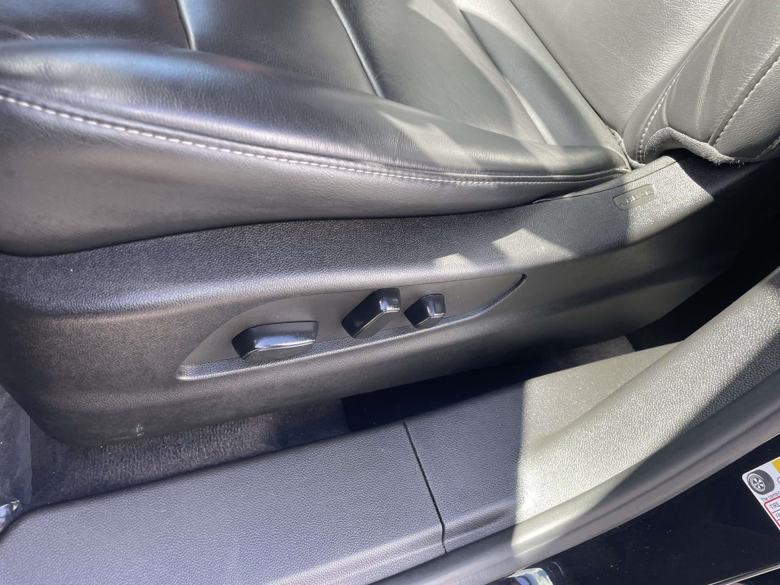 2023 Cadillac XT4 AWD Premium Luxury