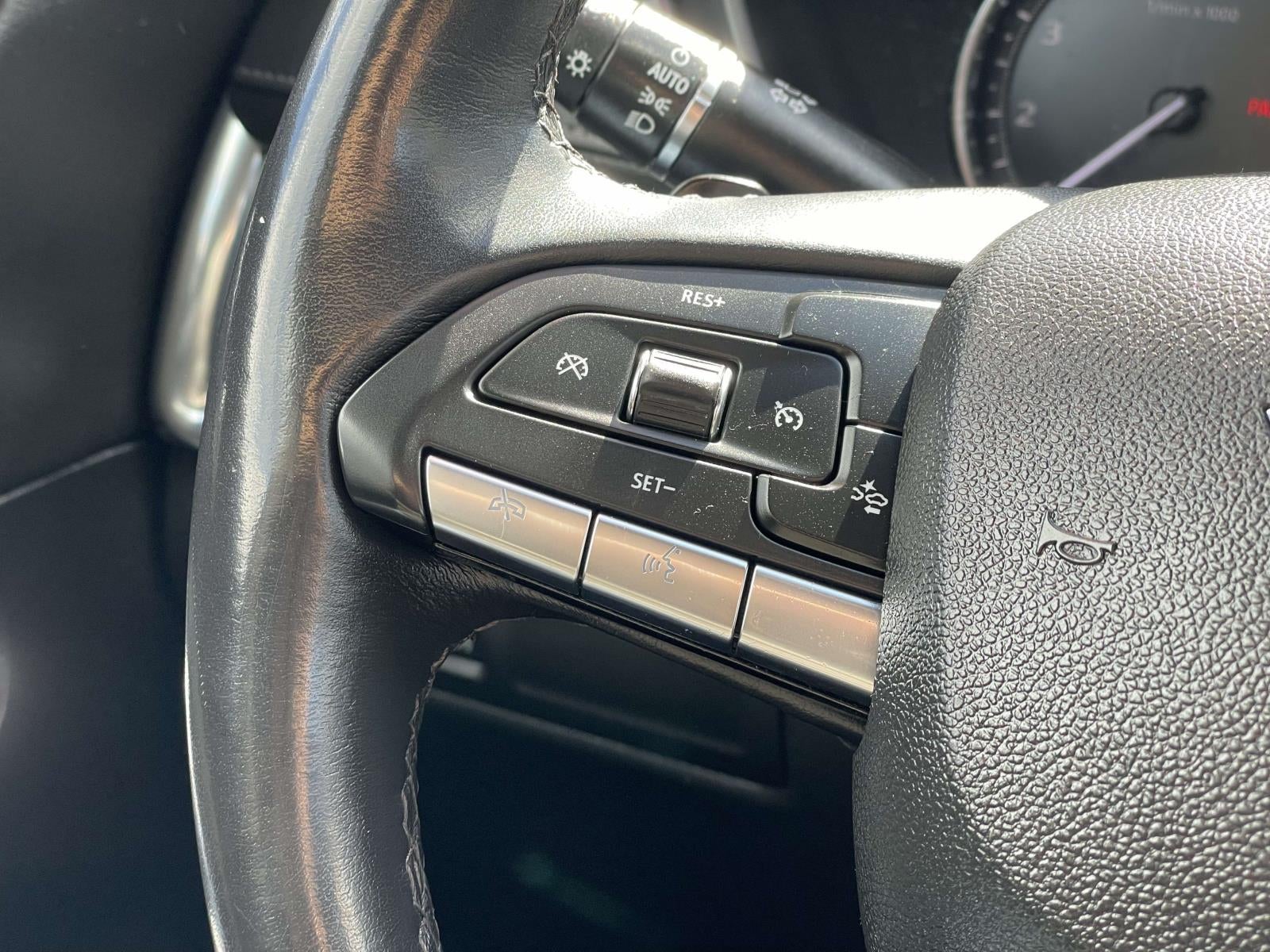 2023 Cadillac XT4 AWD Premium Luxury