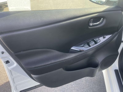 2021 Nissan LEAF SV