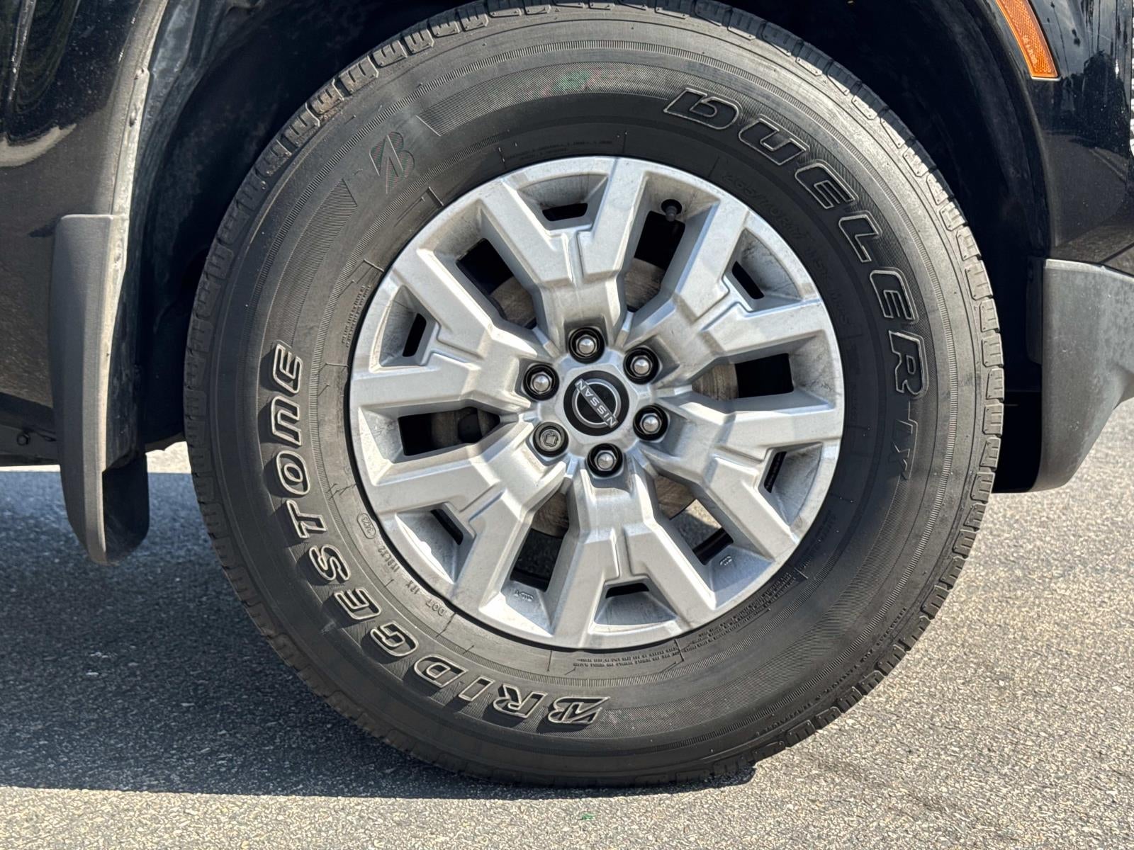 2022 Nissan Frontier SV