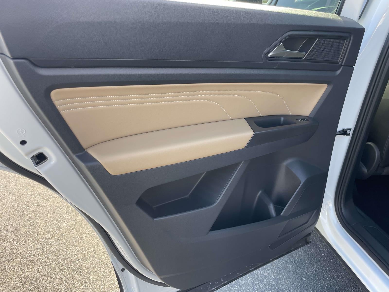 2022 Volkswagen Atlas Cross Sport 3.6L V6 SE w/Technology