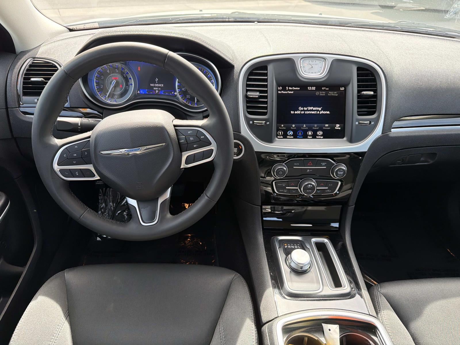 2023 Chrysler 300 Touring