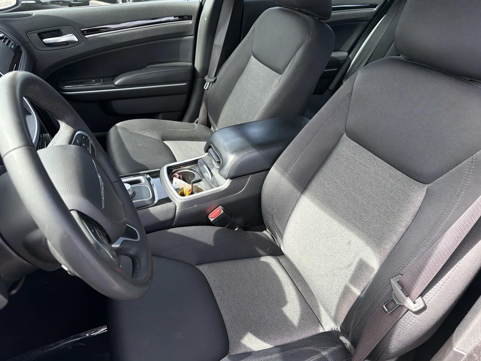 2023 Chrysler 300 Touring