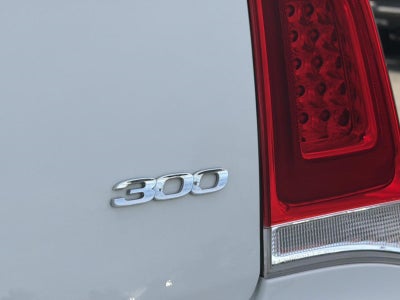 2023 Chrysler 300 Touring