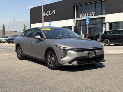 2025 Kia K4 LXS