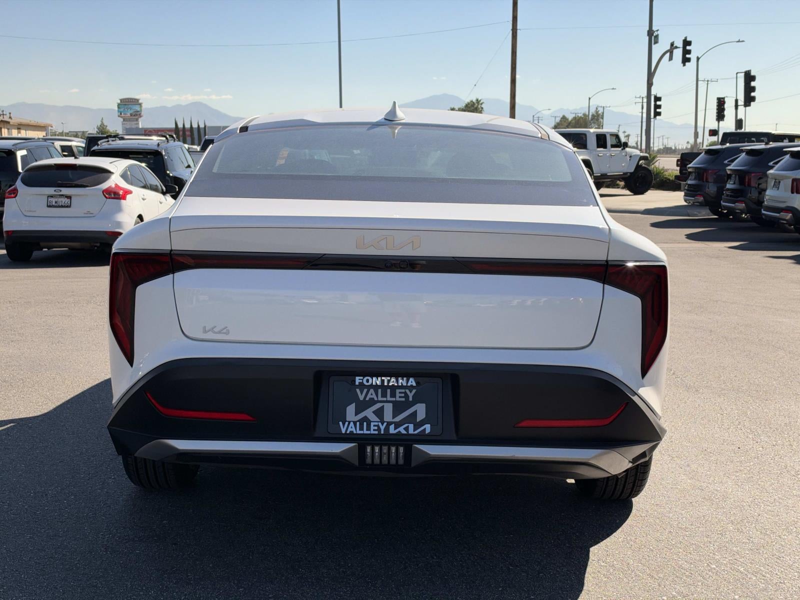 2025 Kia K4 LXS