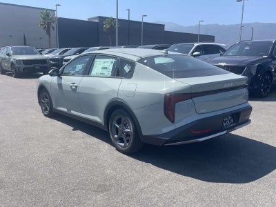 2026 Kia K4 LXS