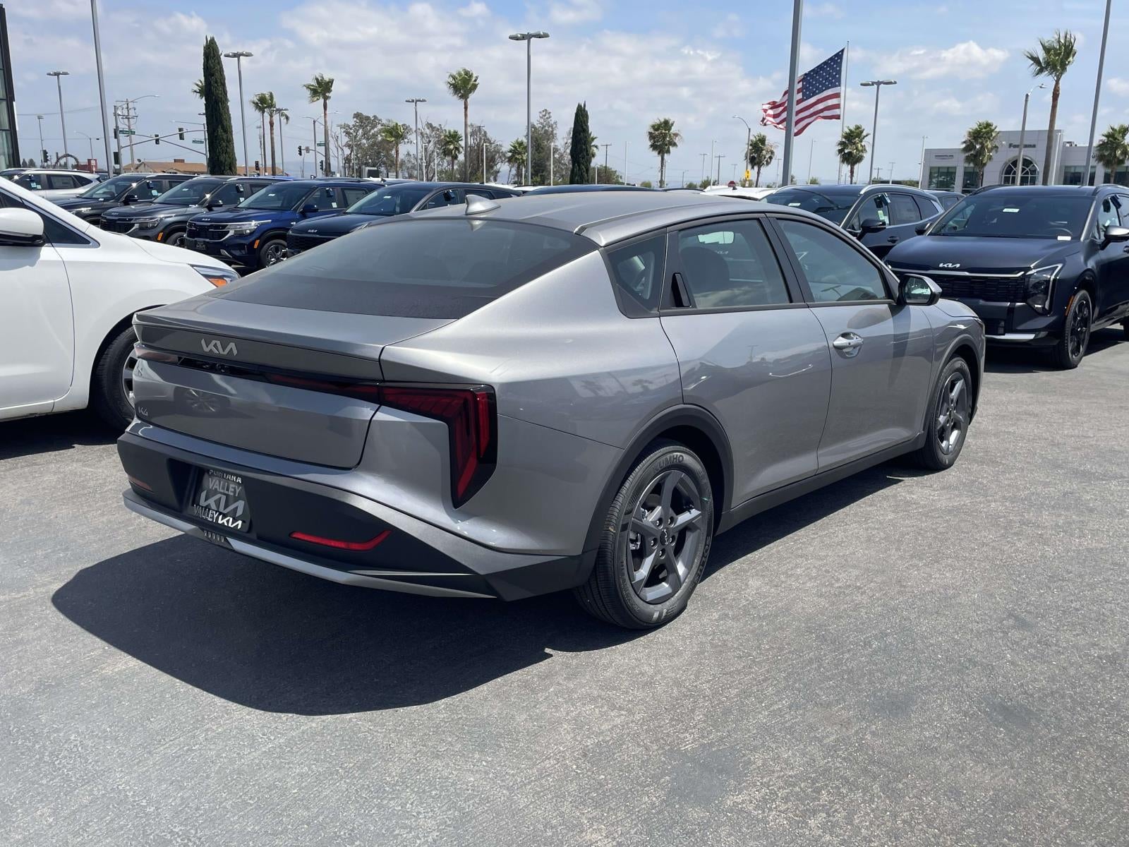 2026 Kia K4 LXS