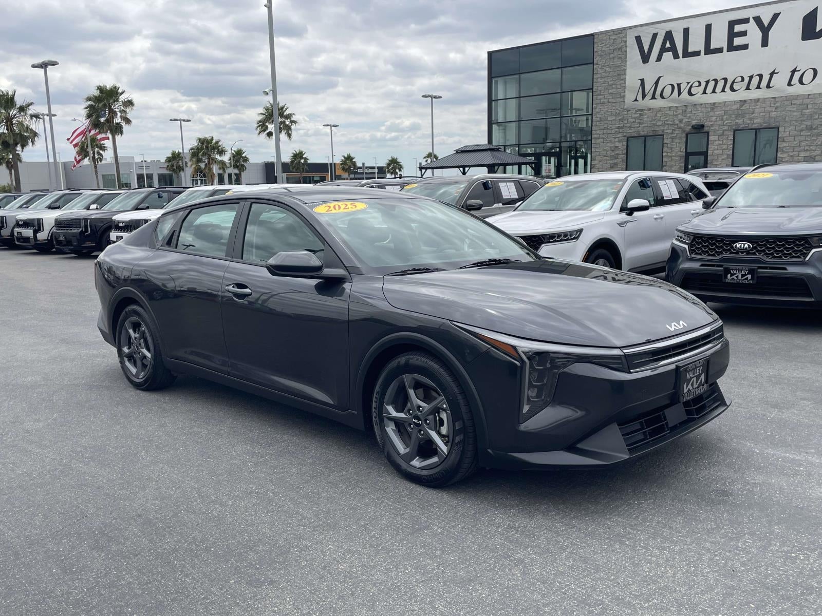 2025 Kia K4 LXS