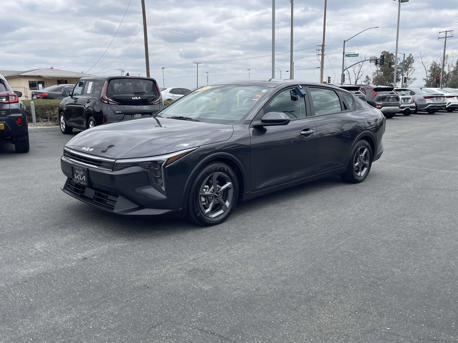 2025 Kia K4 LXS