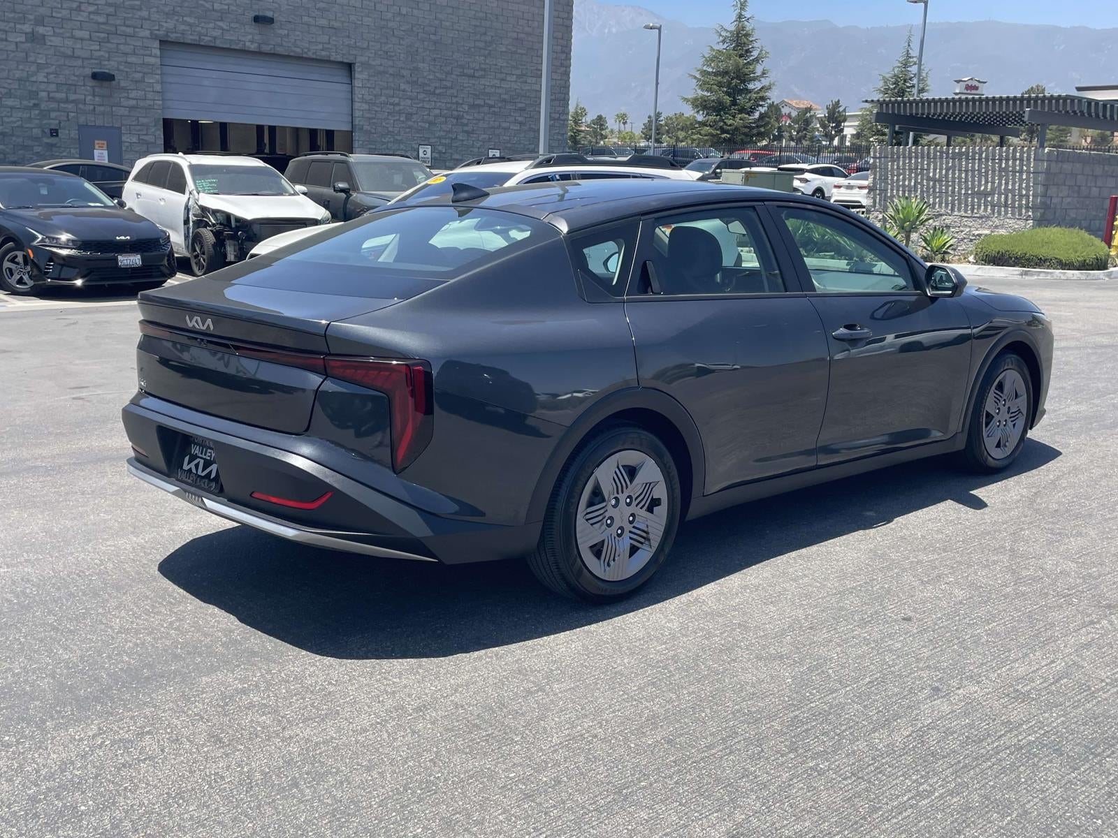 2025 Kia K4 LX