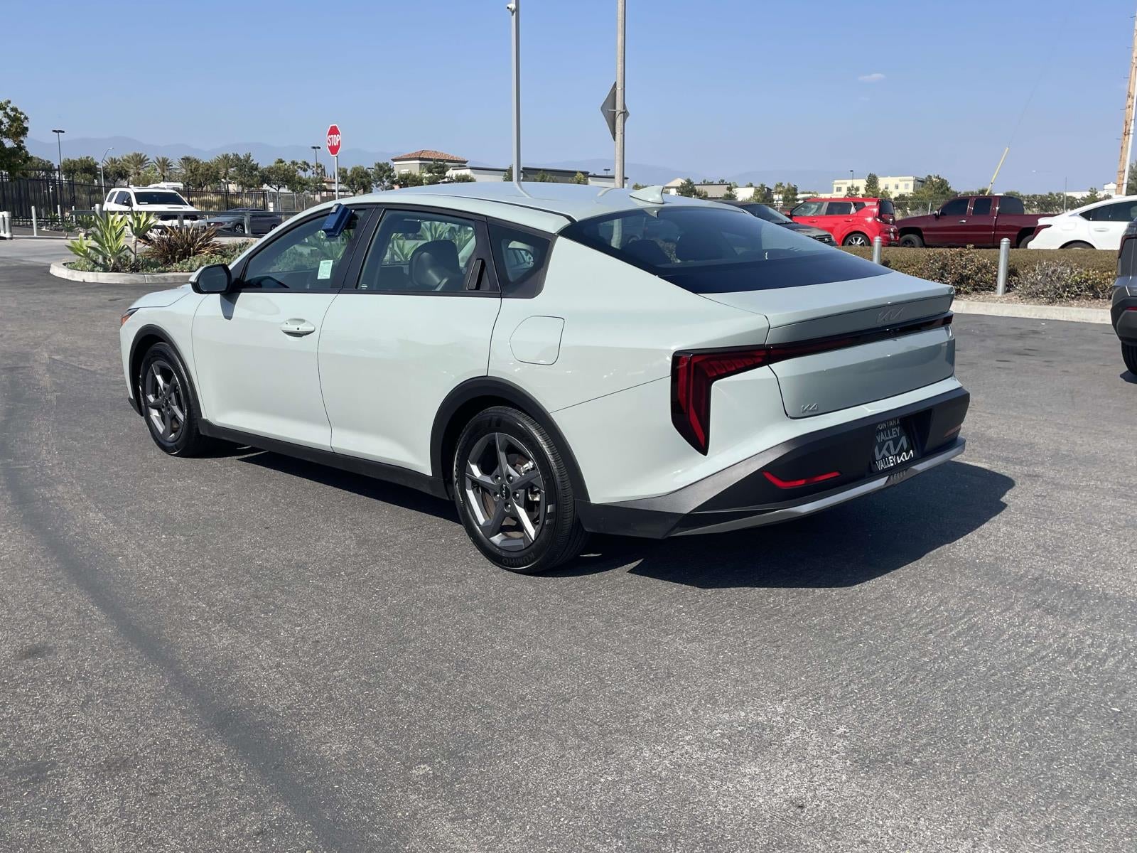 2025 Kia K4 LXS