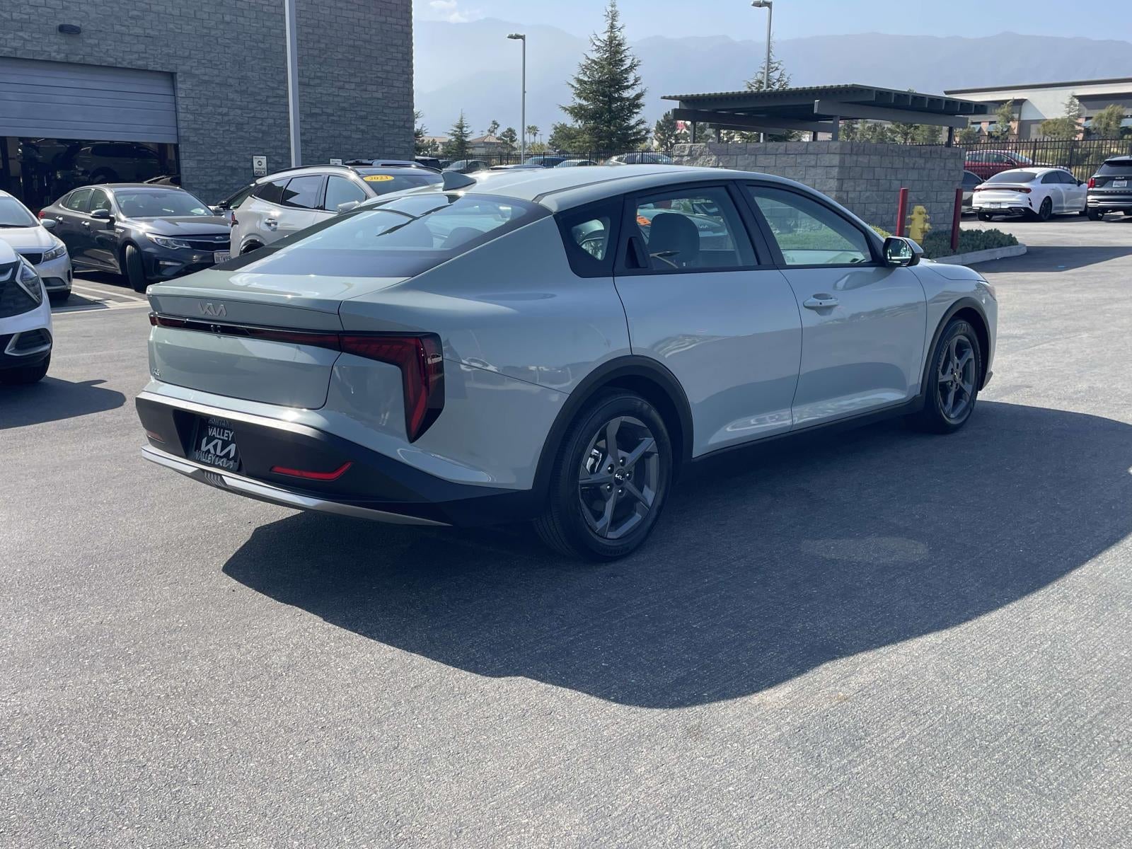 2025 Kia K4 LXS