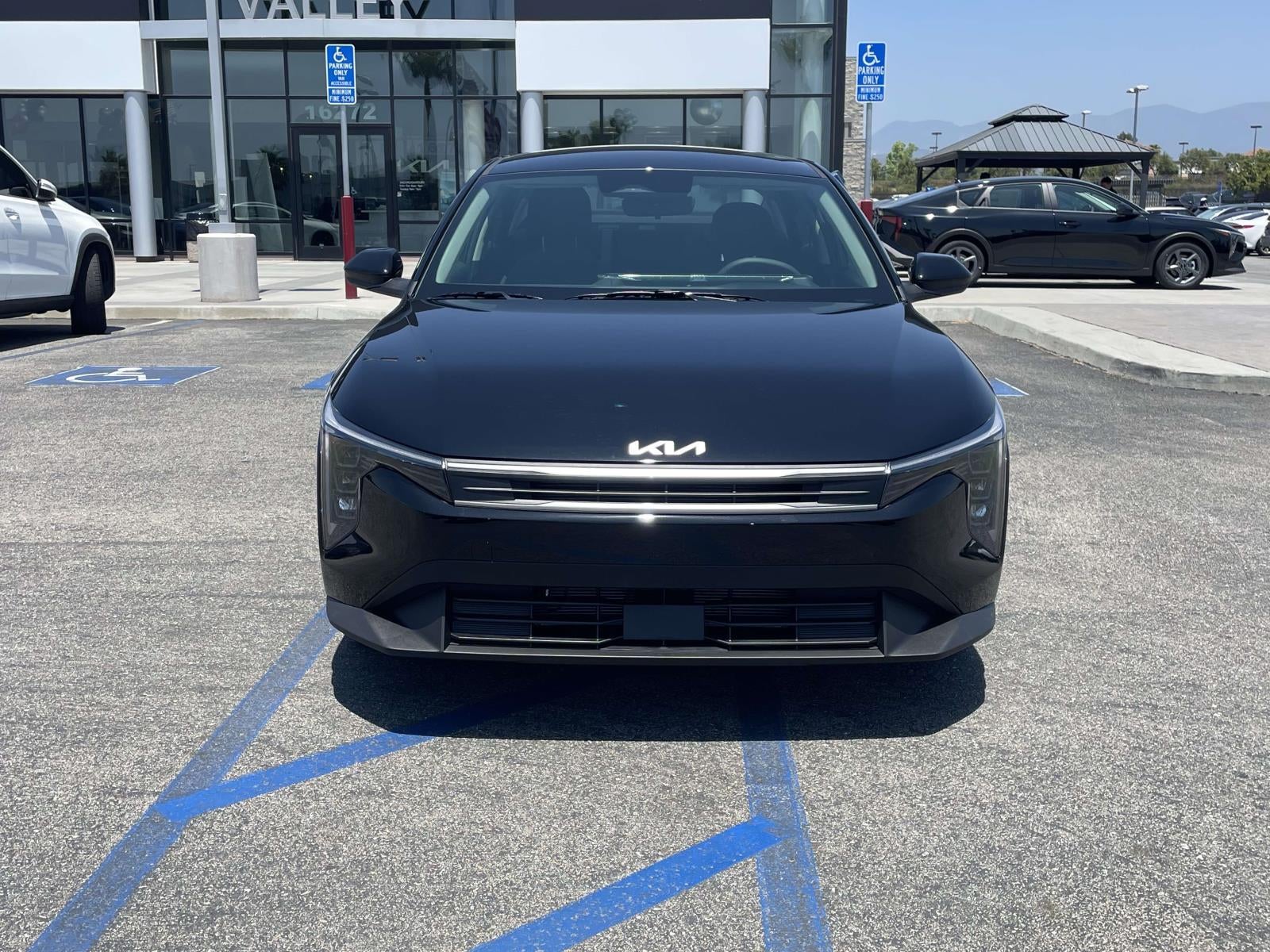 2026 Kia K4 LXS
