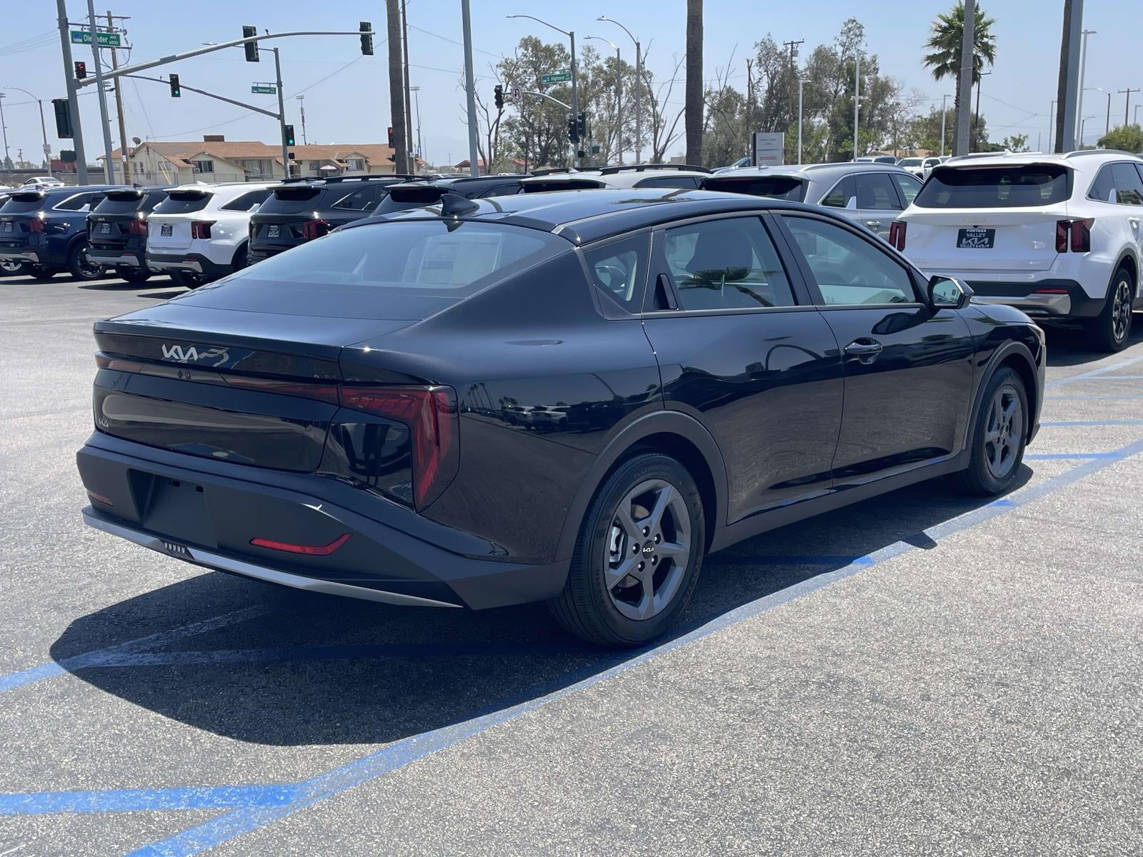 2026 Kia K4 LXS