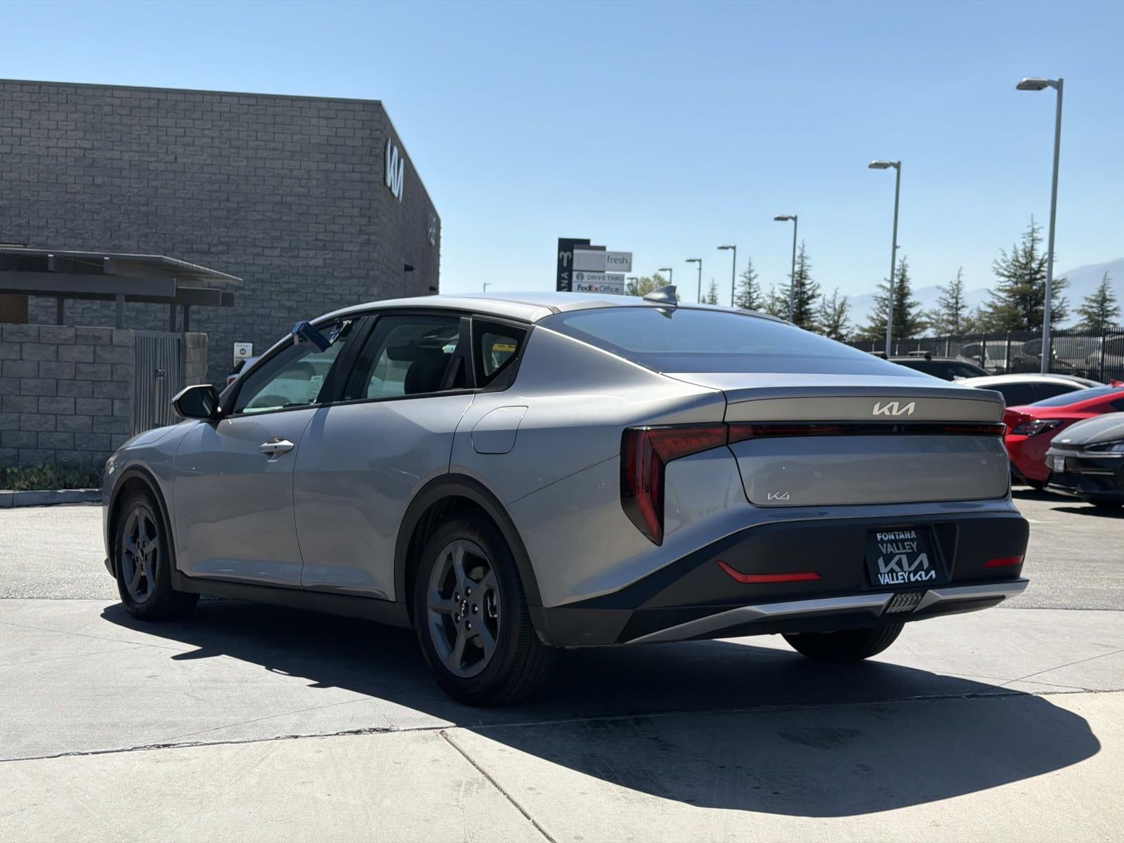 2025 Kia K4 LXS