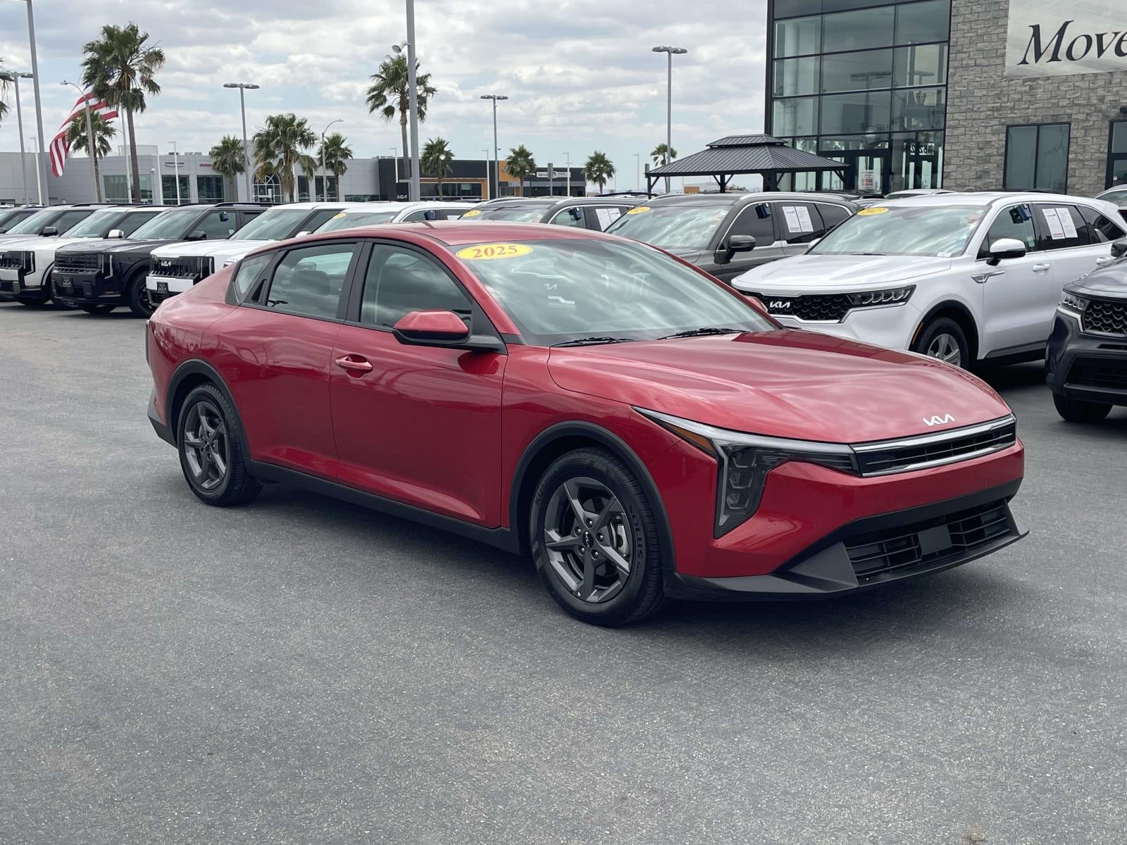 2025 Kia K4 LXS