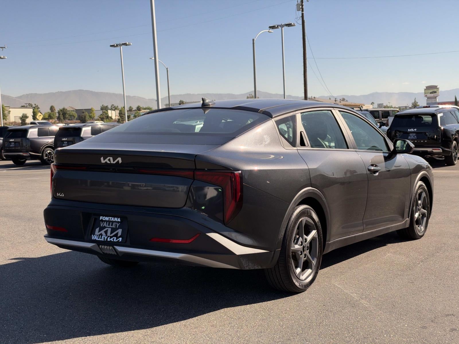 2025 Kia K4 LXS