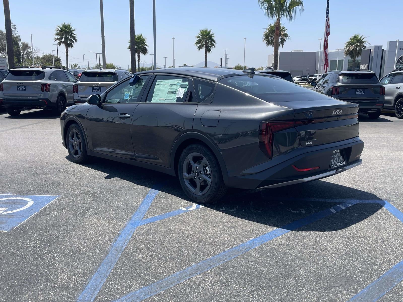 2026 Kia K4 LXS