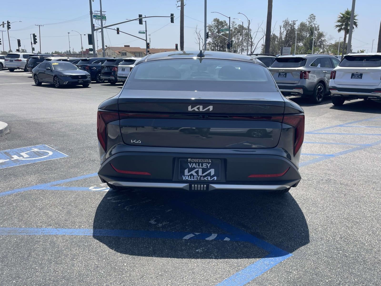 2026 Kia K4 LXS