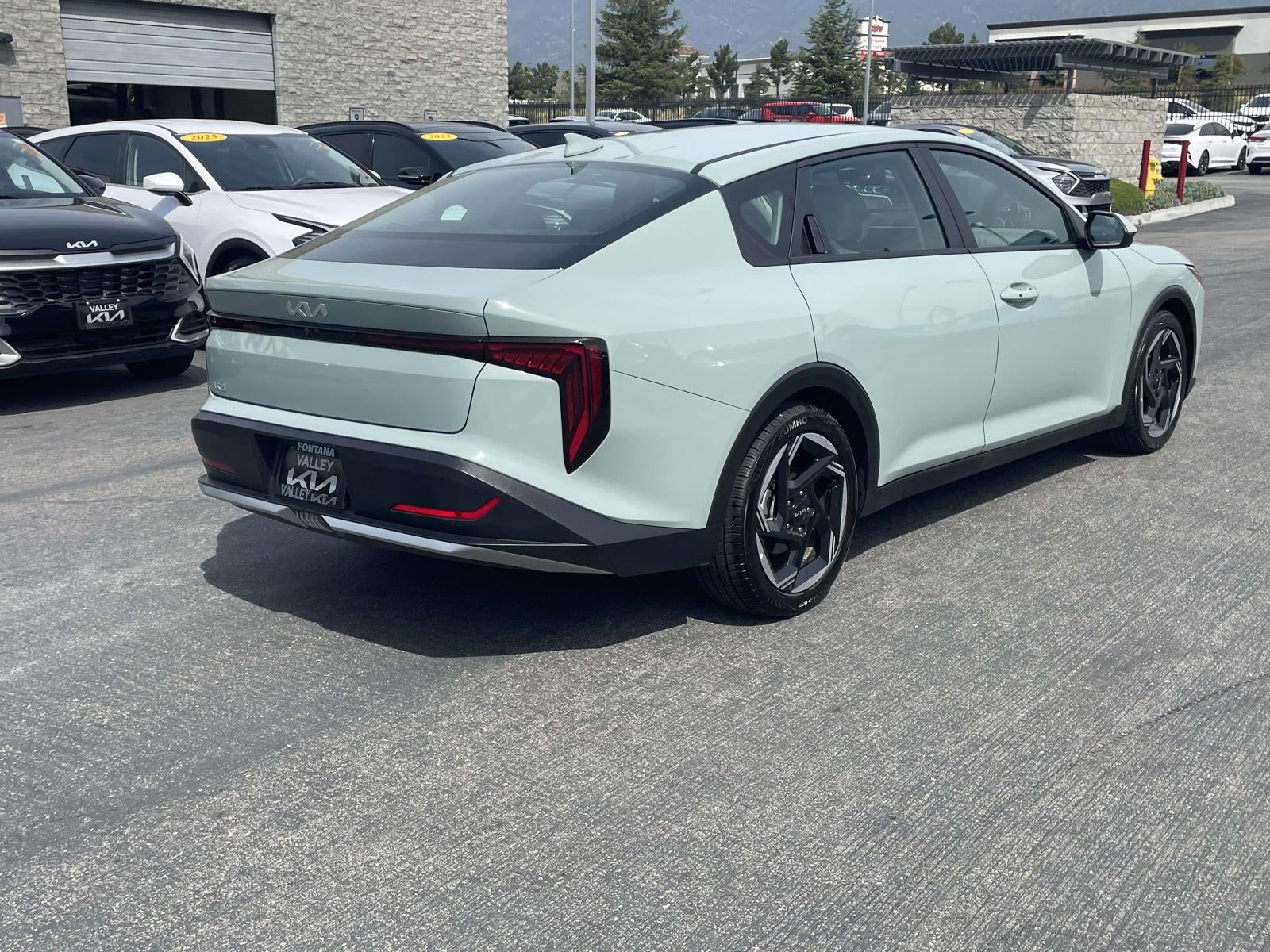 2025 Kia K4 EX