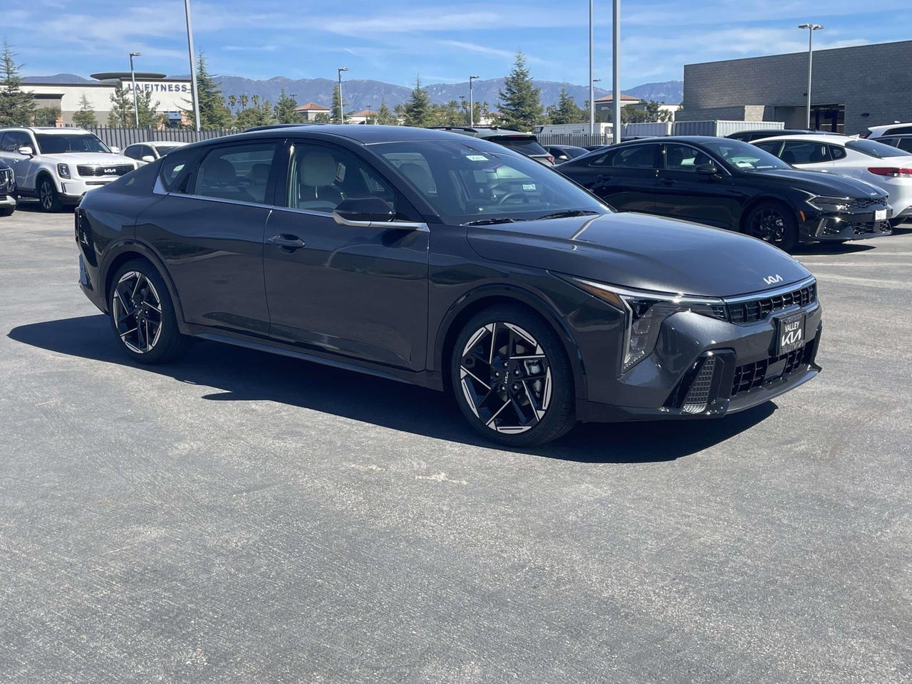 2026 Kia K4 GT-Line — photo 1 of 24