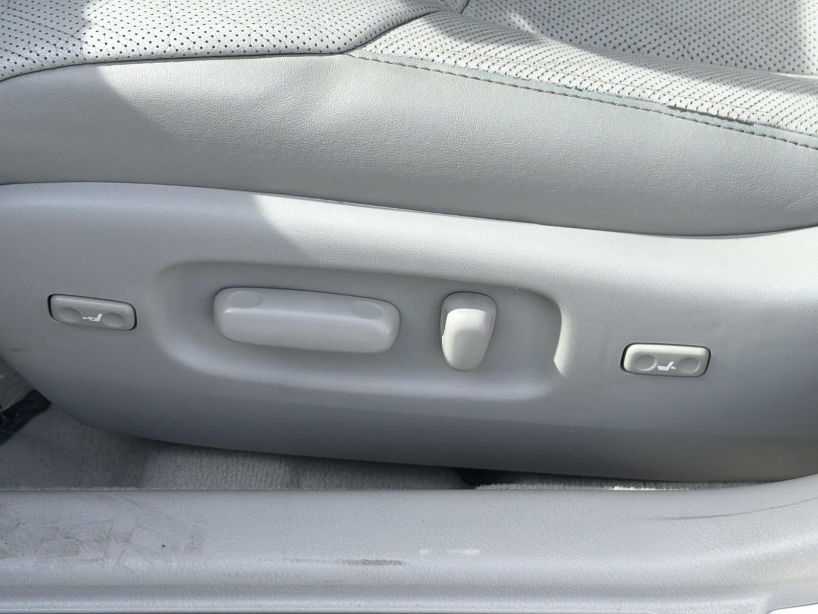 2011 Toyota Avalon Base