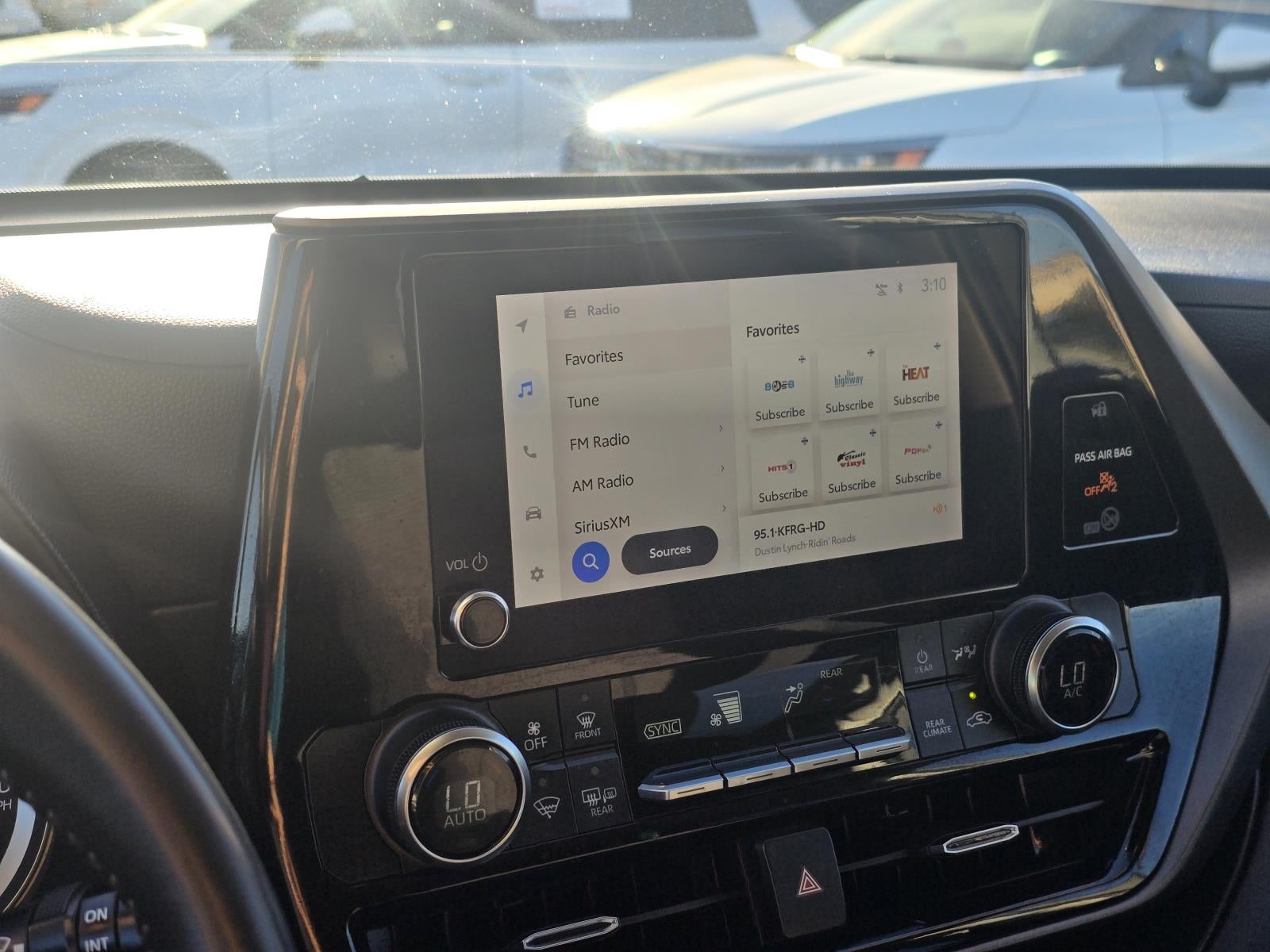 2023 Toyota Highlander LE