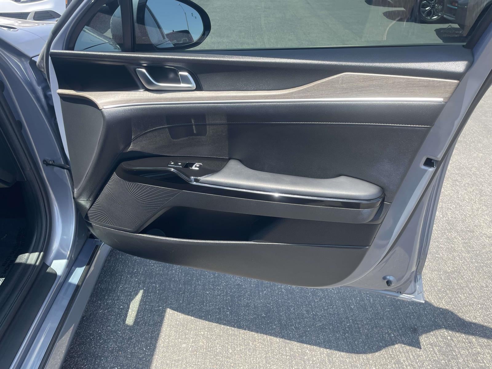 2023 Kia K5 EX