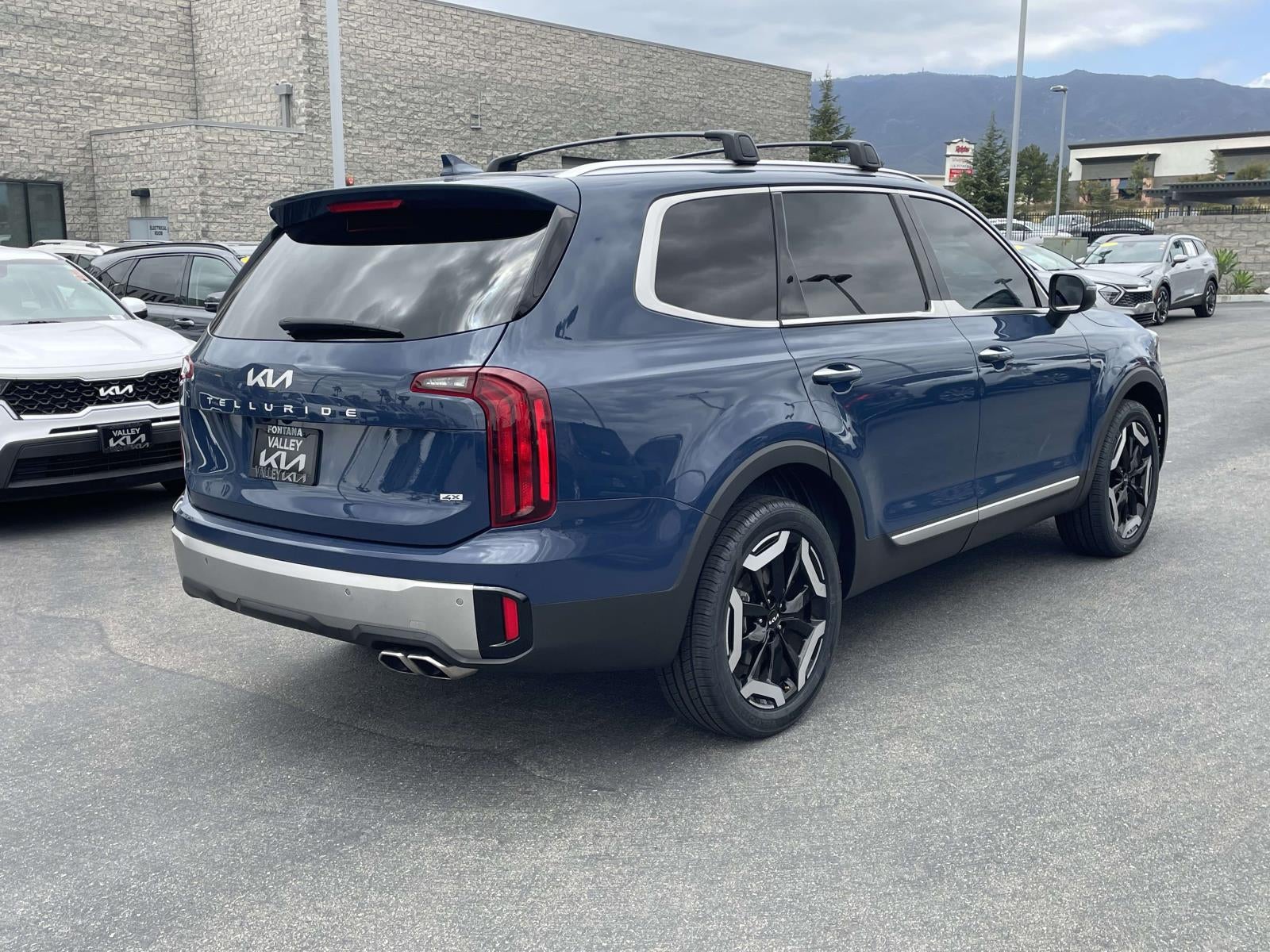 2023 Kia Telluride S