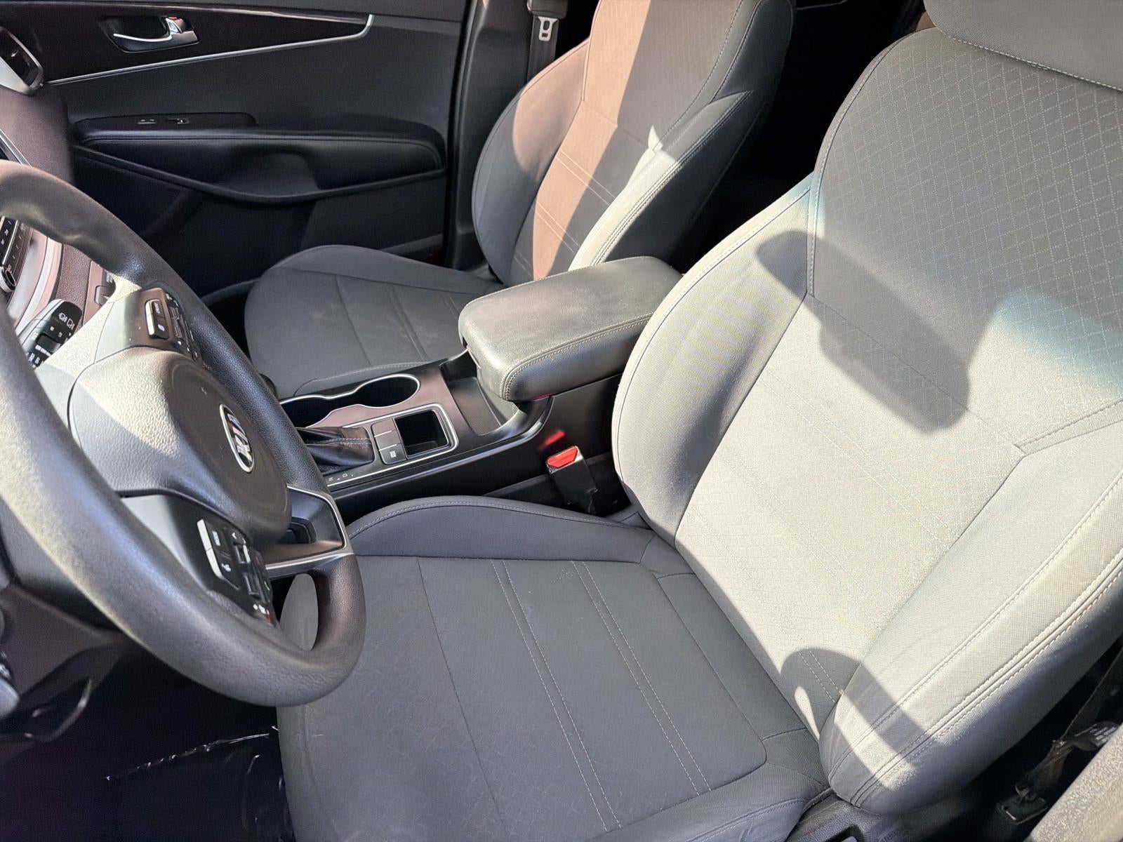 2016 Kia Sorento L