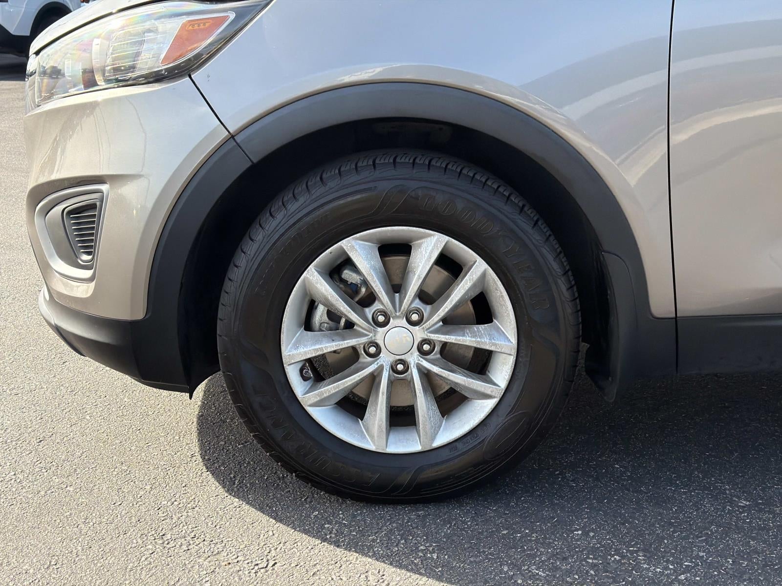 2016 Kia Sorento L