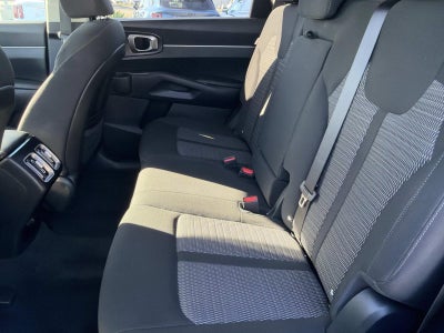 2025 Kia Sorento LX