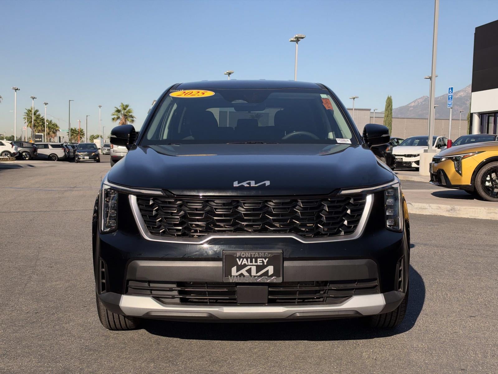 2025 Kia Sorento LX