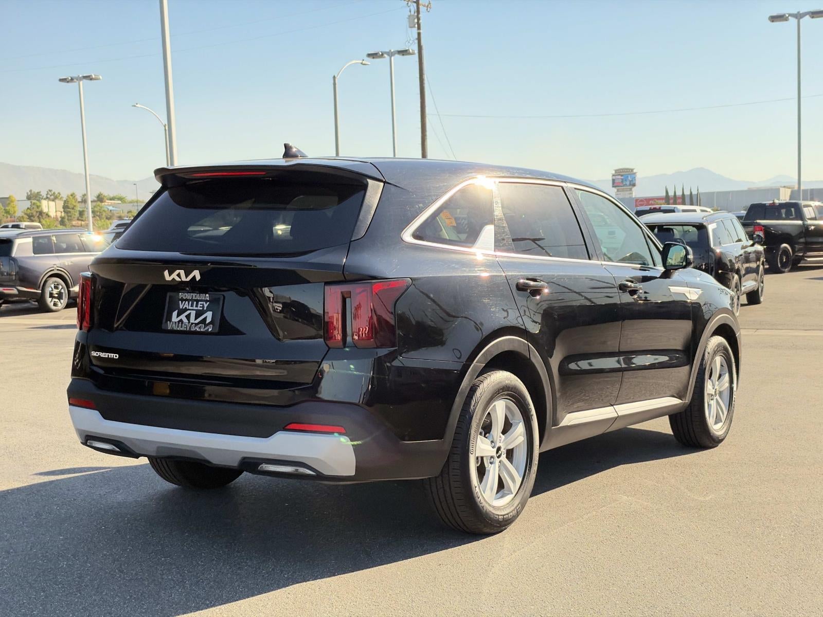 2025 Kia Sorento LX