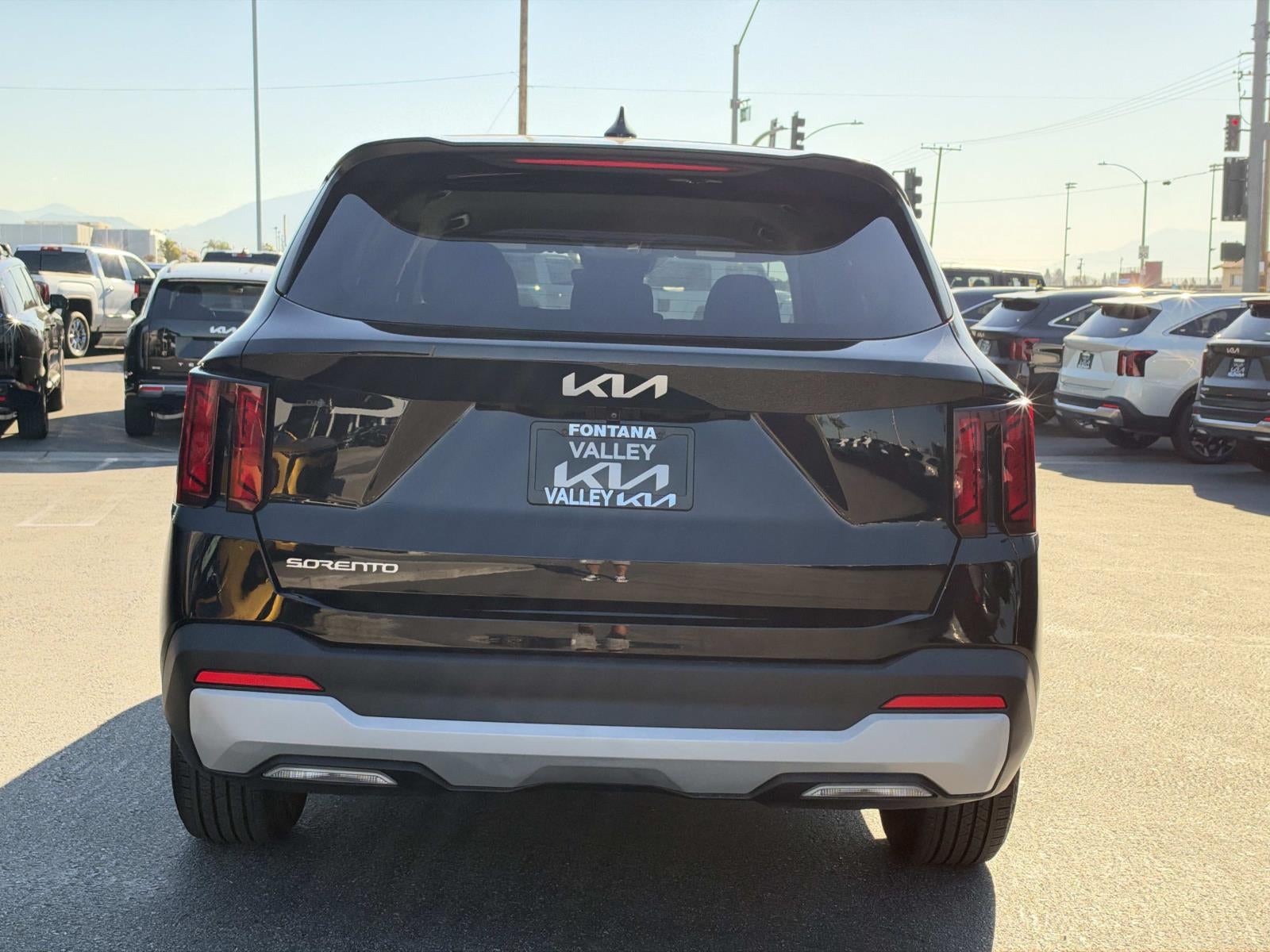 2025 Kia Sorento LX