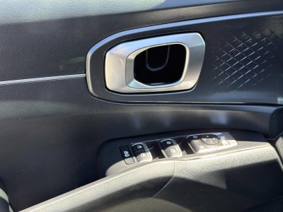 2024 Kia Sorento LX