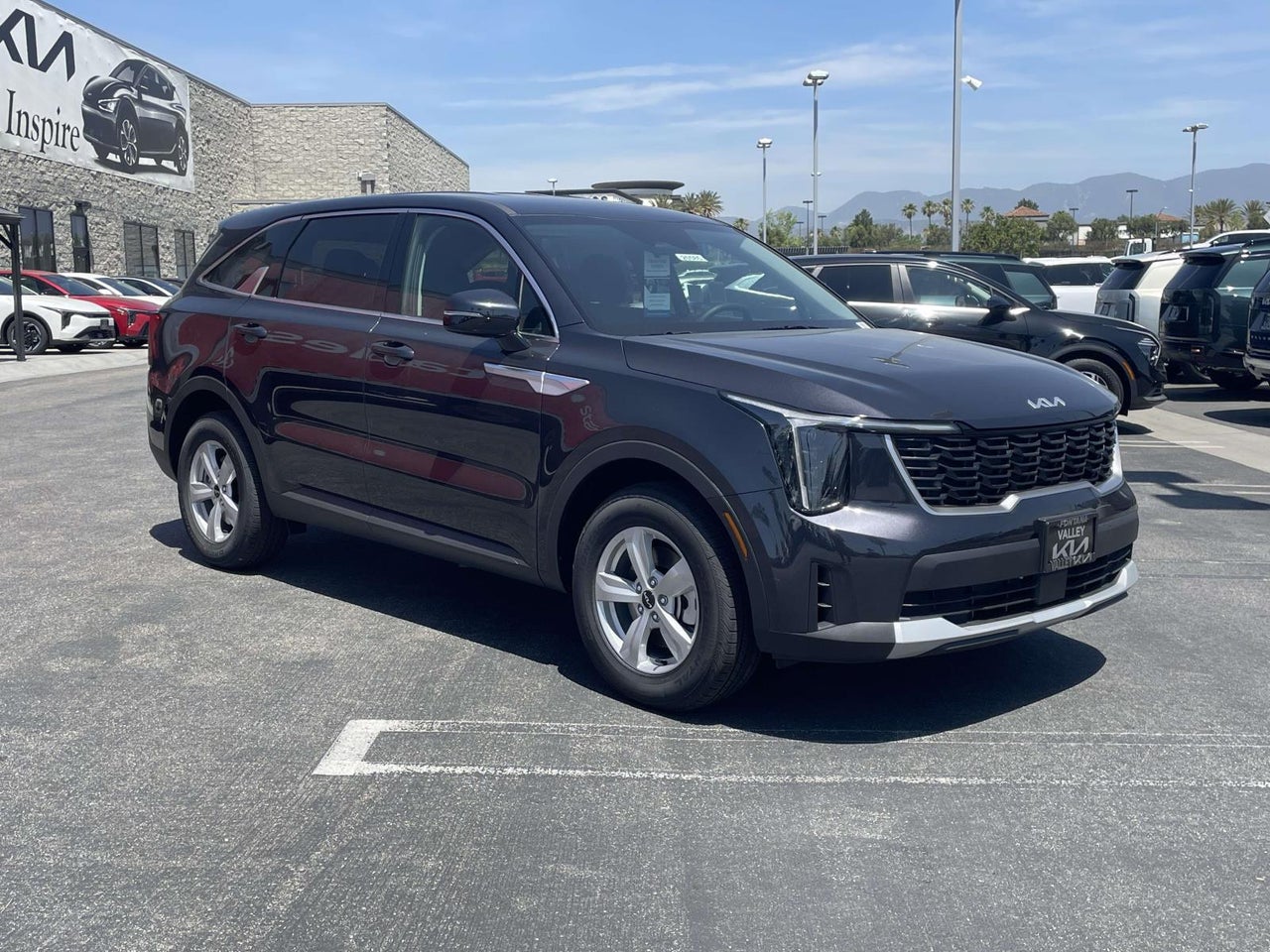 2026 Kia Sorento LX — photo 1 of 21